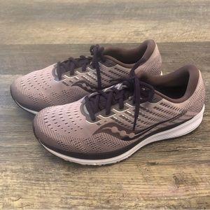 SKU 158 Saucony Womens Ride 13 S10579-20 Lavender Running Shoes Lace Up Low Top